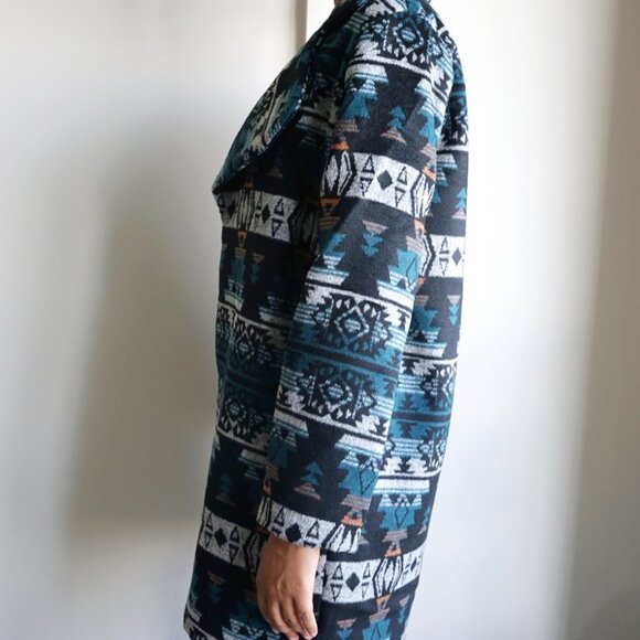 Blue Aztec Pattern Peacoat | Cozy Blue Aztec Pattern Lined Jacket - Picture 6 of 9